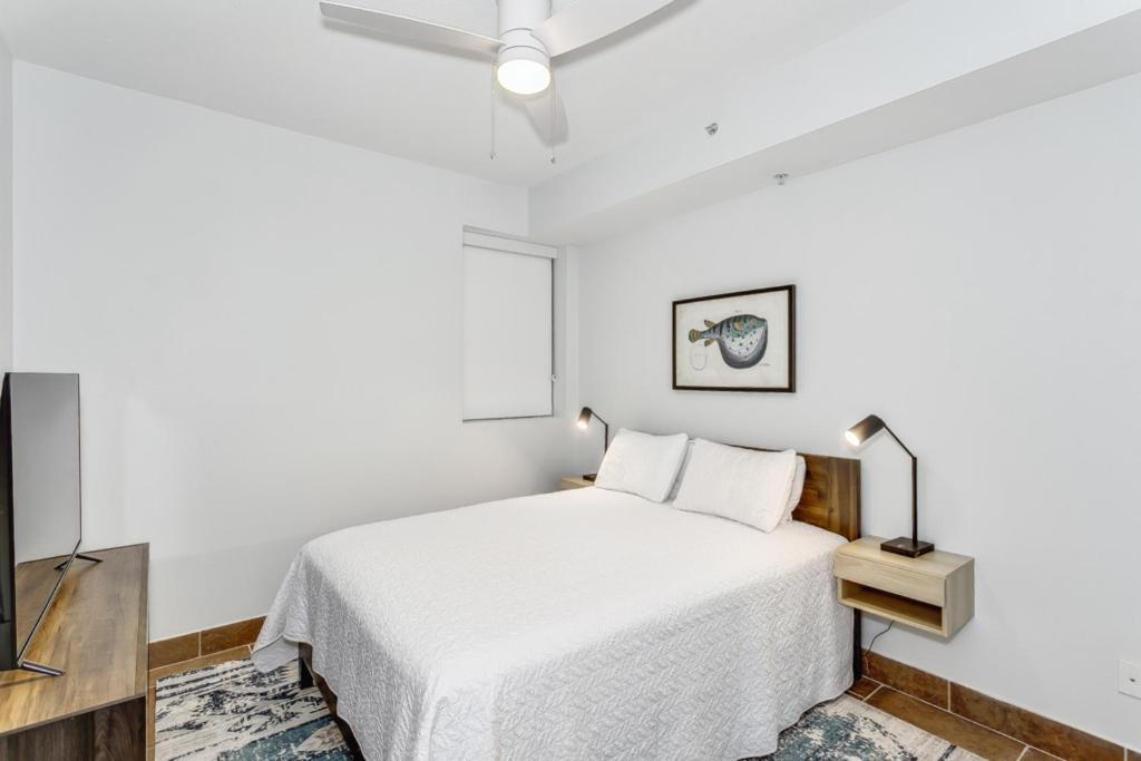 Apartment Club 1b - 104a Pensacola Beach