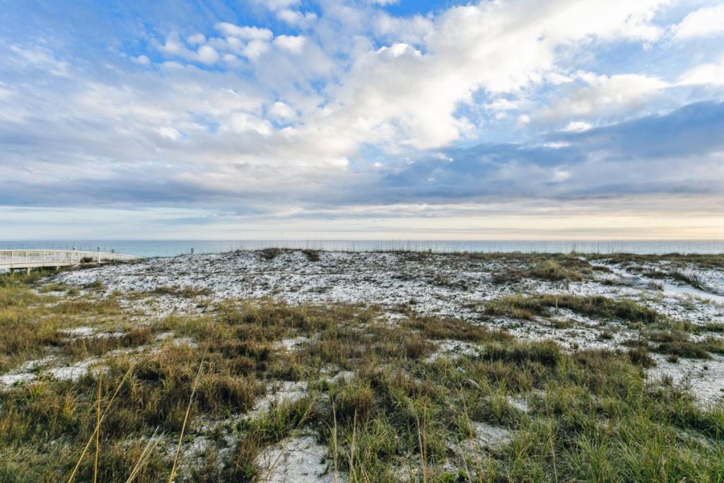 Club 1b - 104a * Pensacola Beach