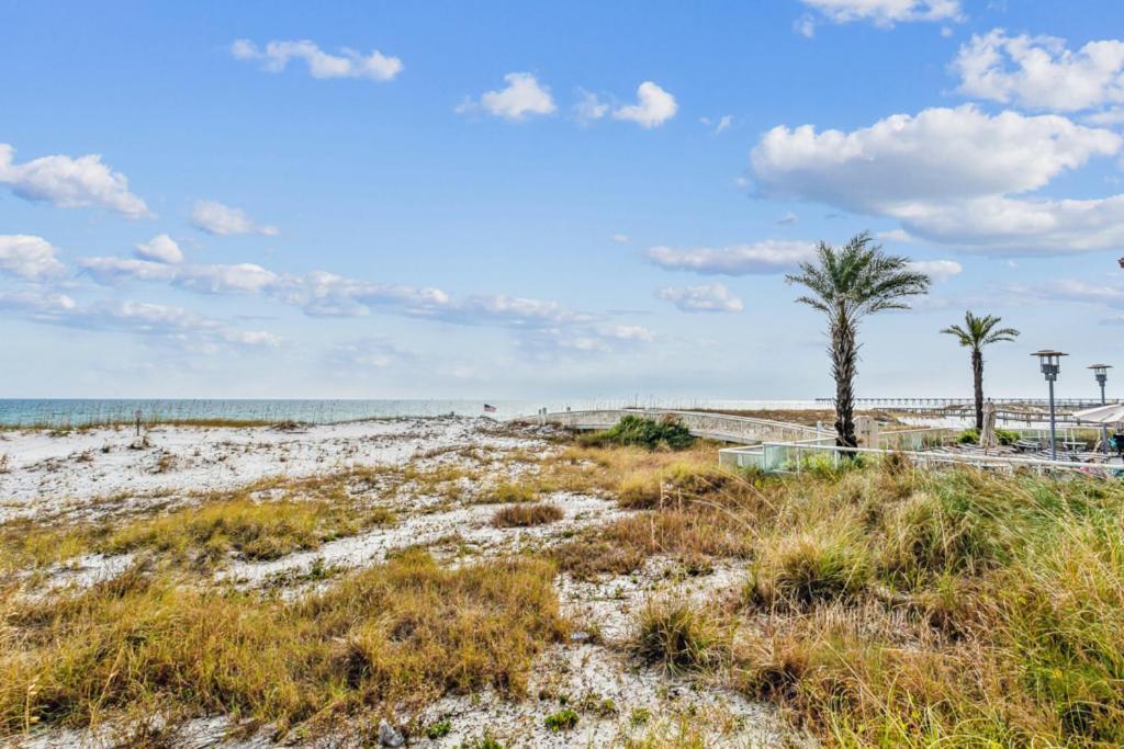 Club 1b - 103b * Pensacola Beach
