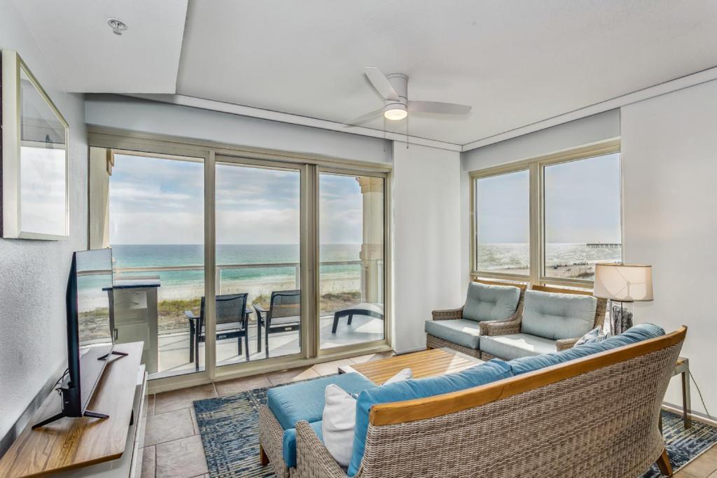 Club 2b - 201a By Premier Island Management Group * Pensacola Beach