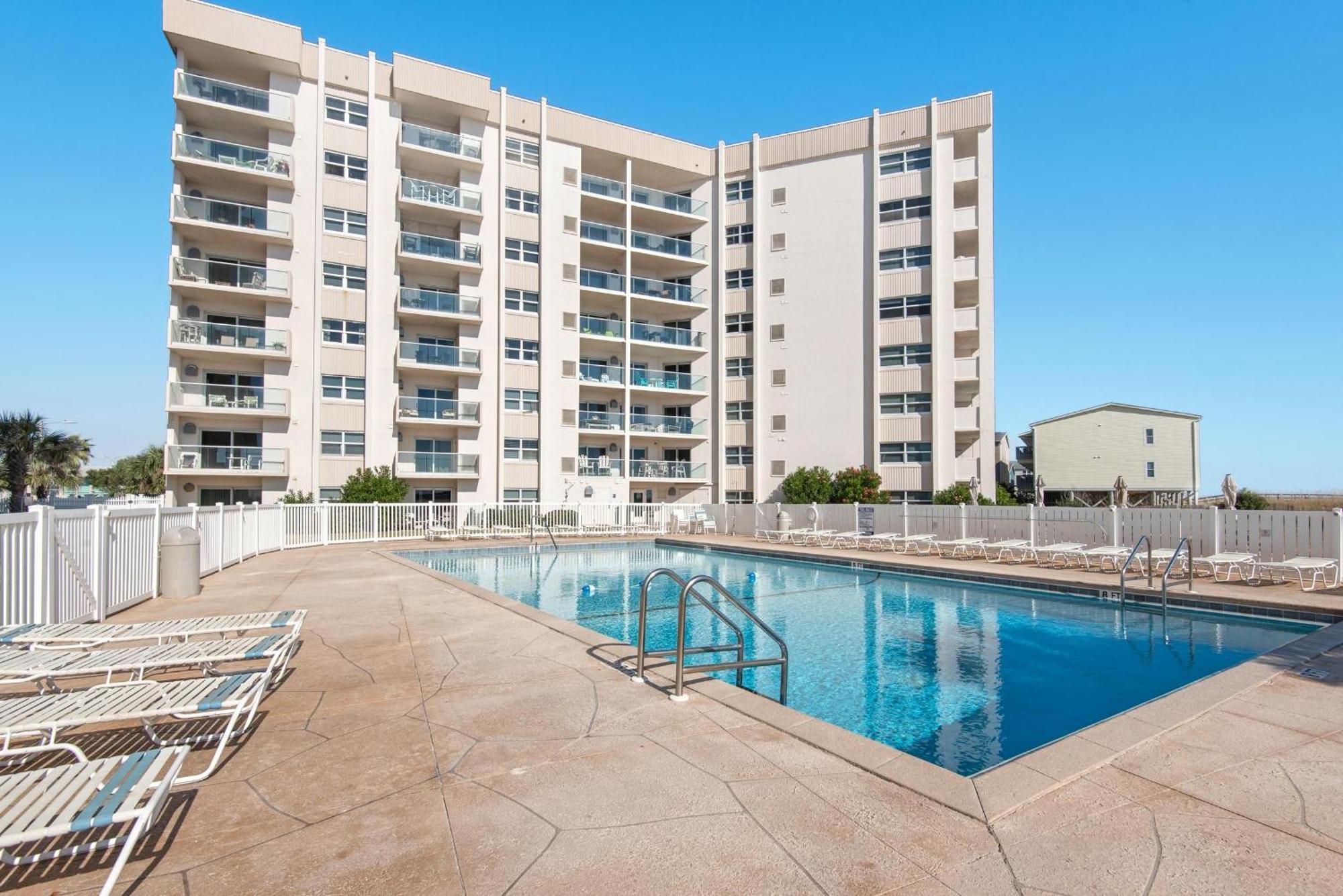 Holiday home Regency Towers 702 West- Azure Pleasure