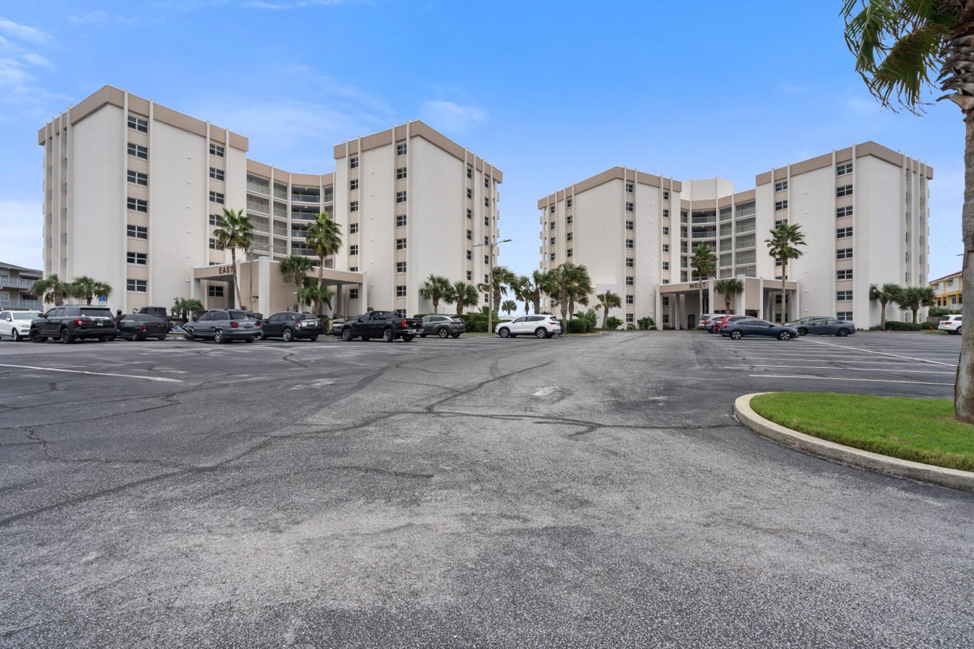 Regency Towers Unit 406w Holiday home