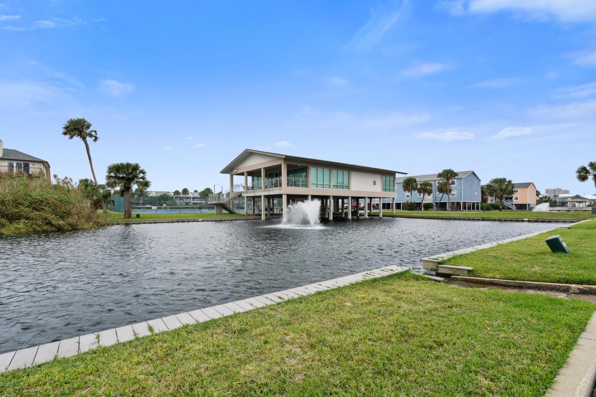 Regency Towers Unit 406w Holiday home *