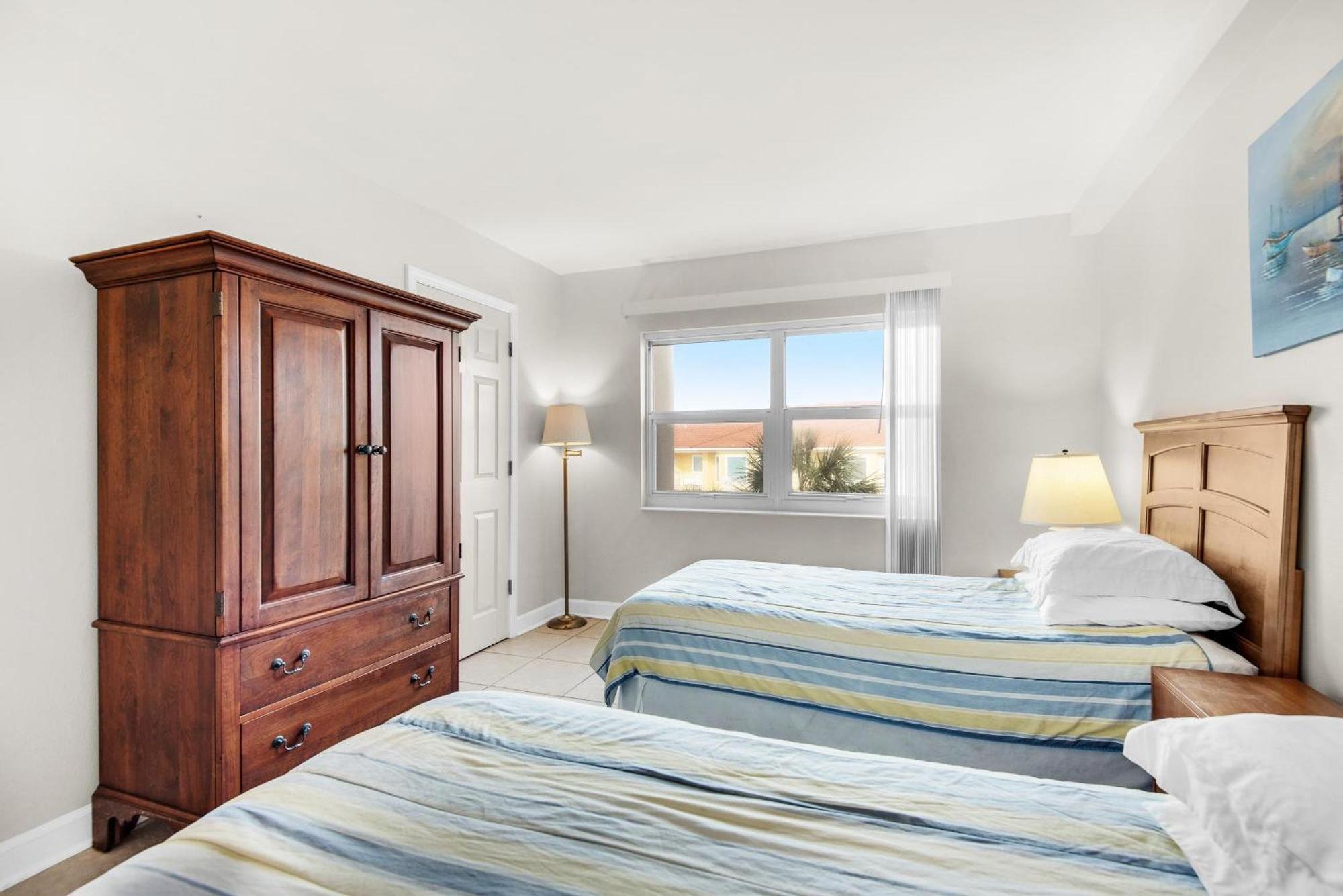 Regency Towers 405 West Pensacola Beach