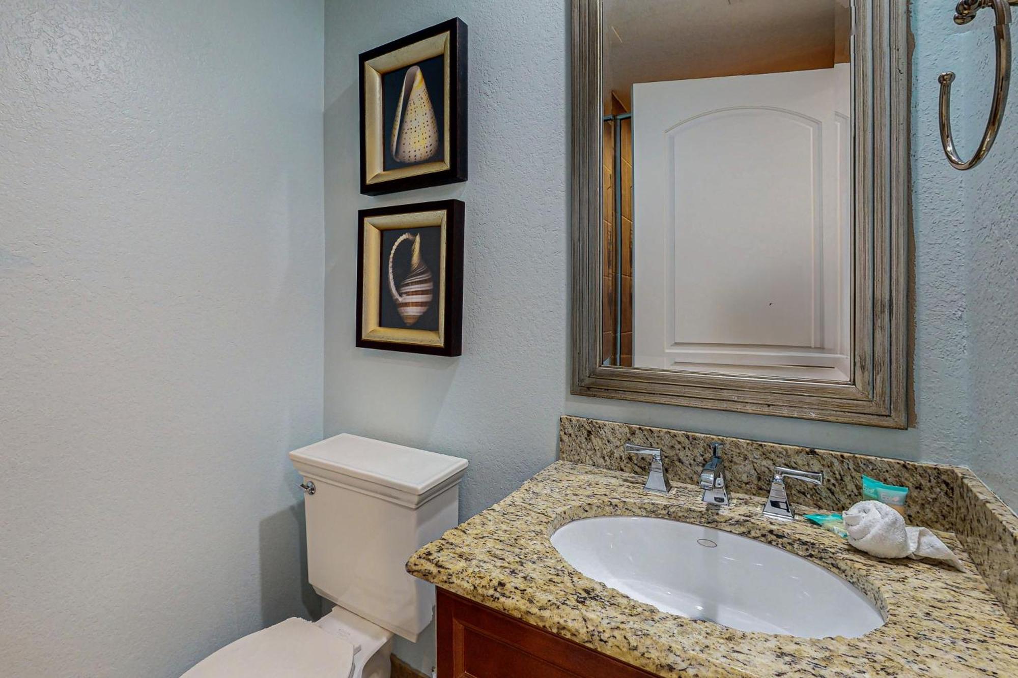 Apartment Club 1502 *