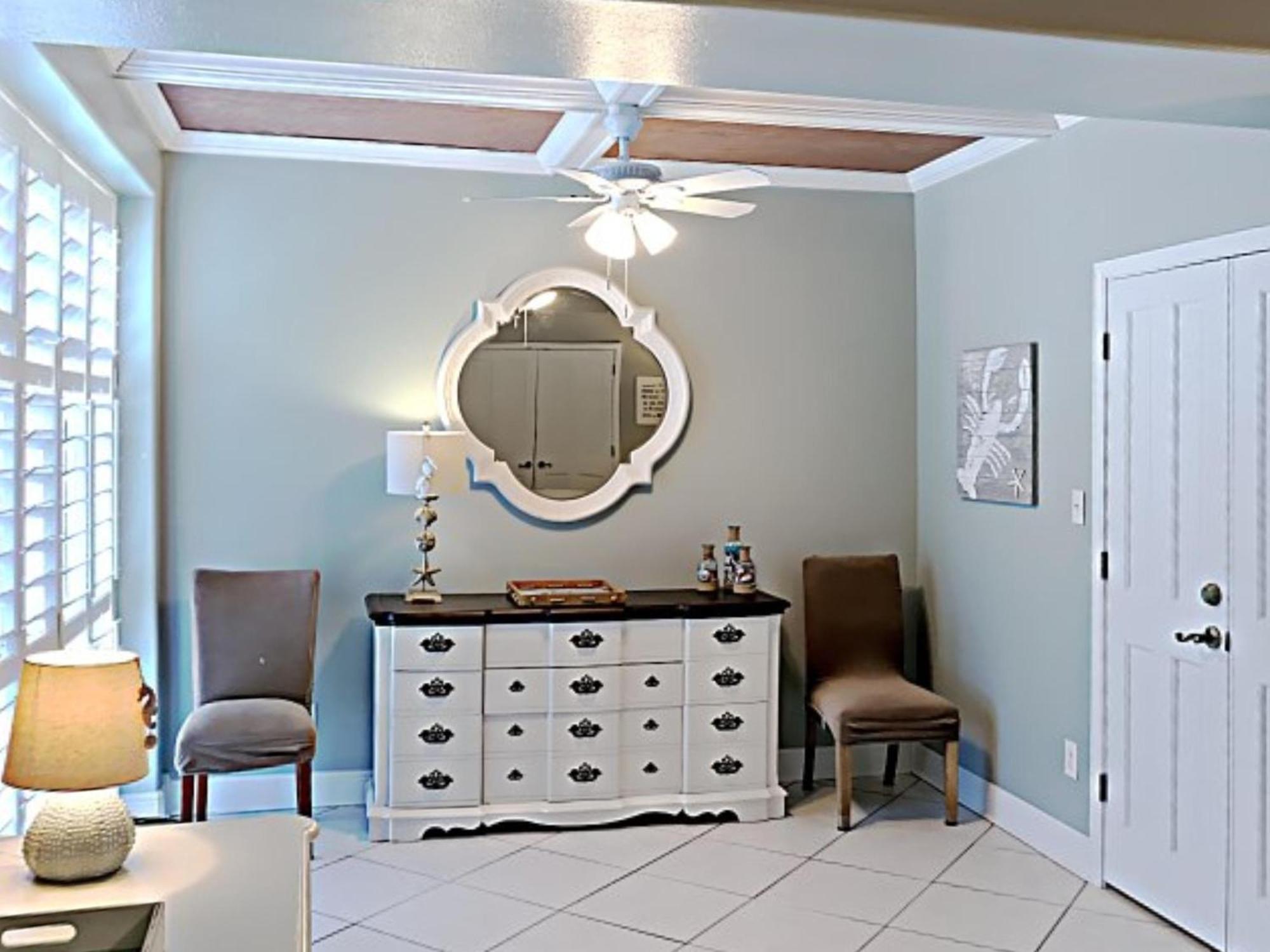 Sans Souci 707 - Just Beachy Apartment
