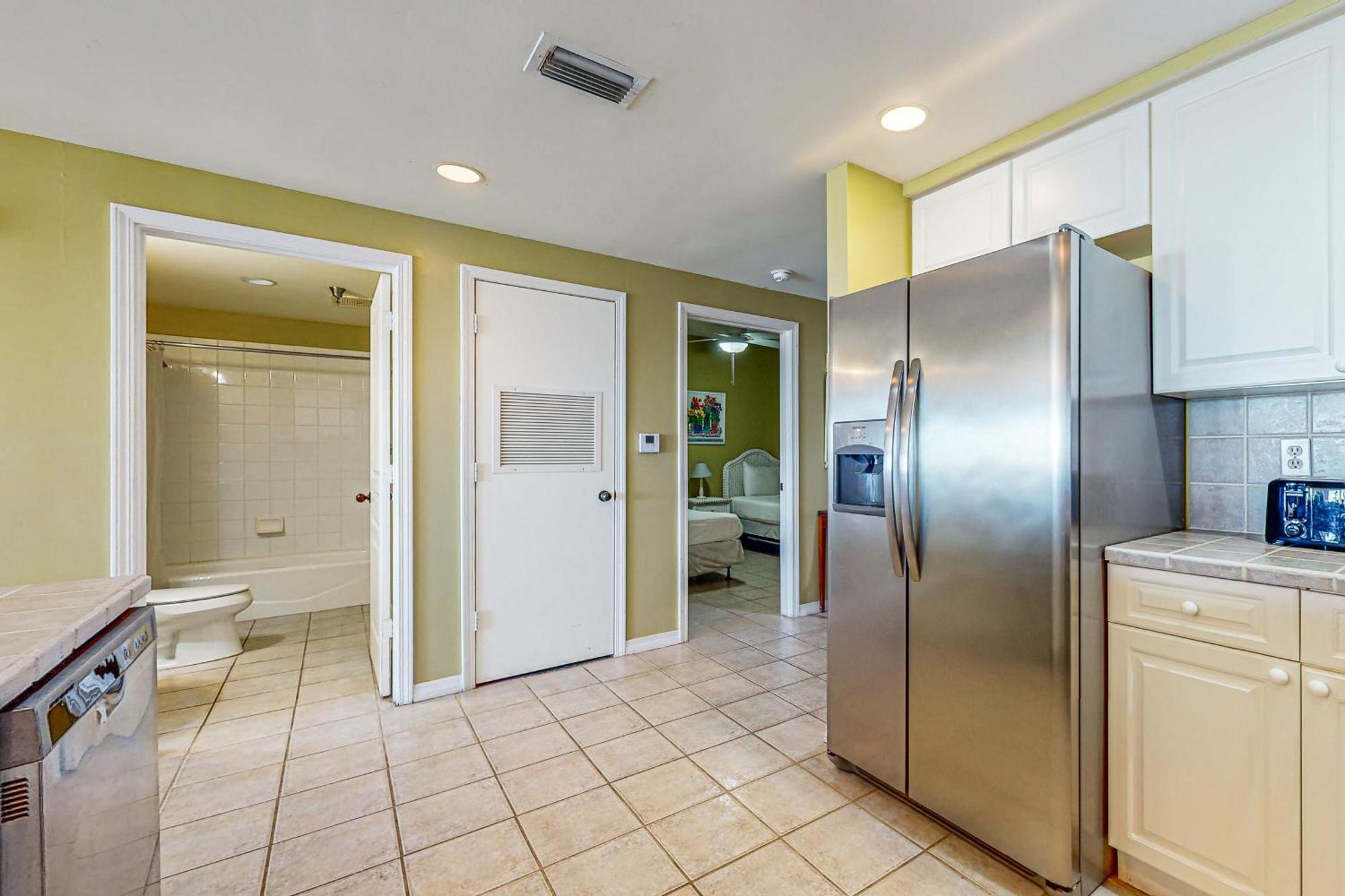 Emerald Isle 0107 Apartment *