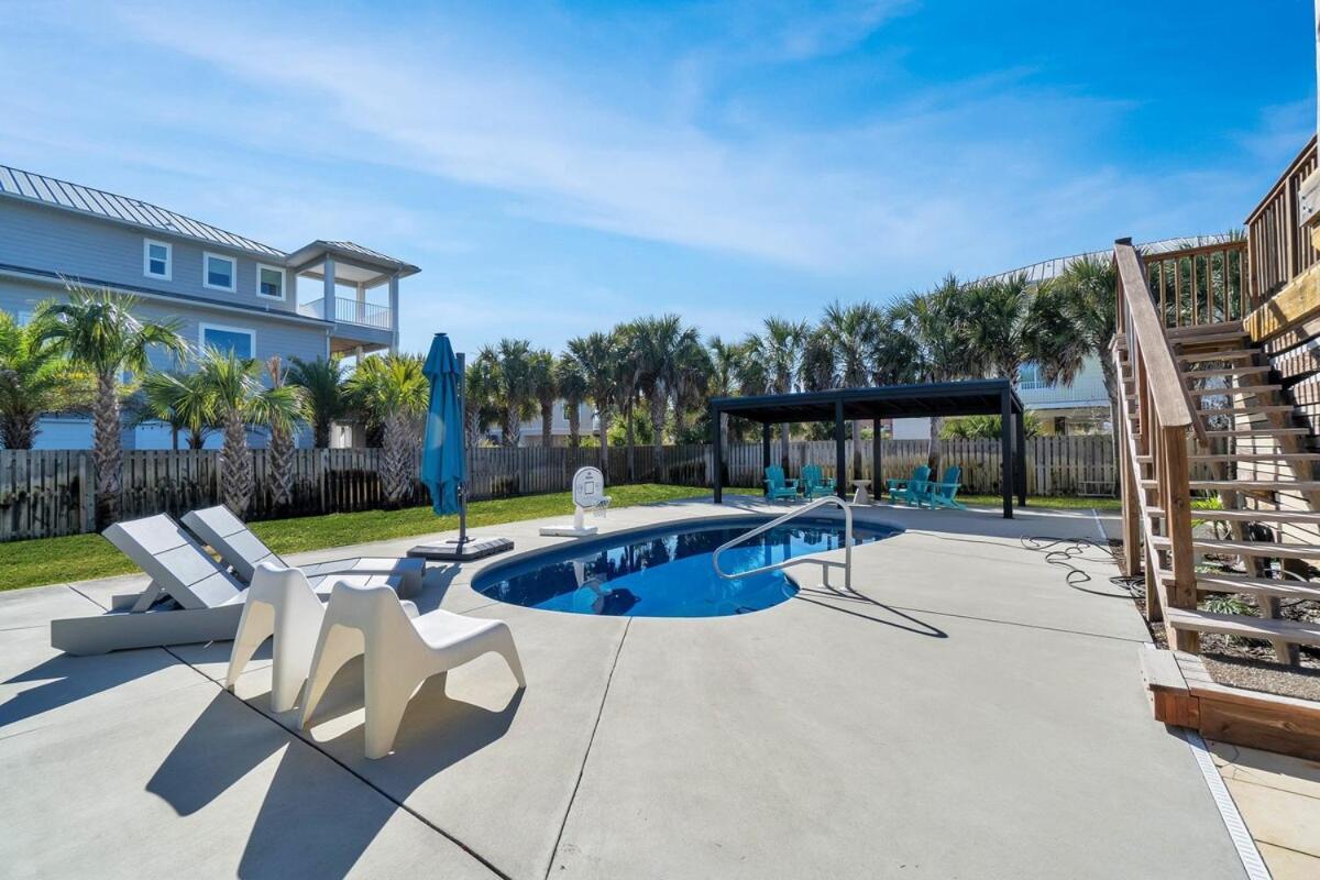 Panferio Paradise- Pool House On Pensacola Holiday home