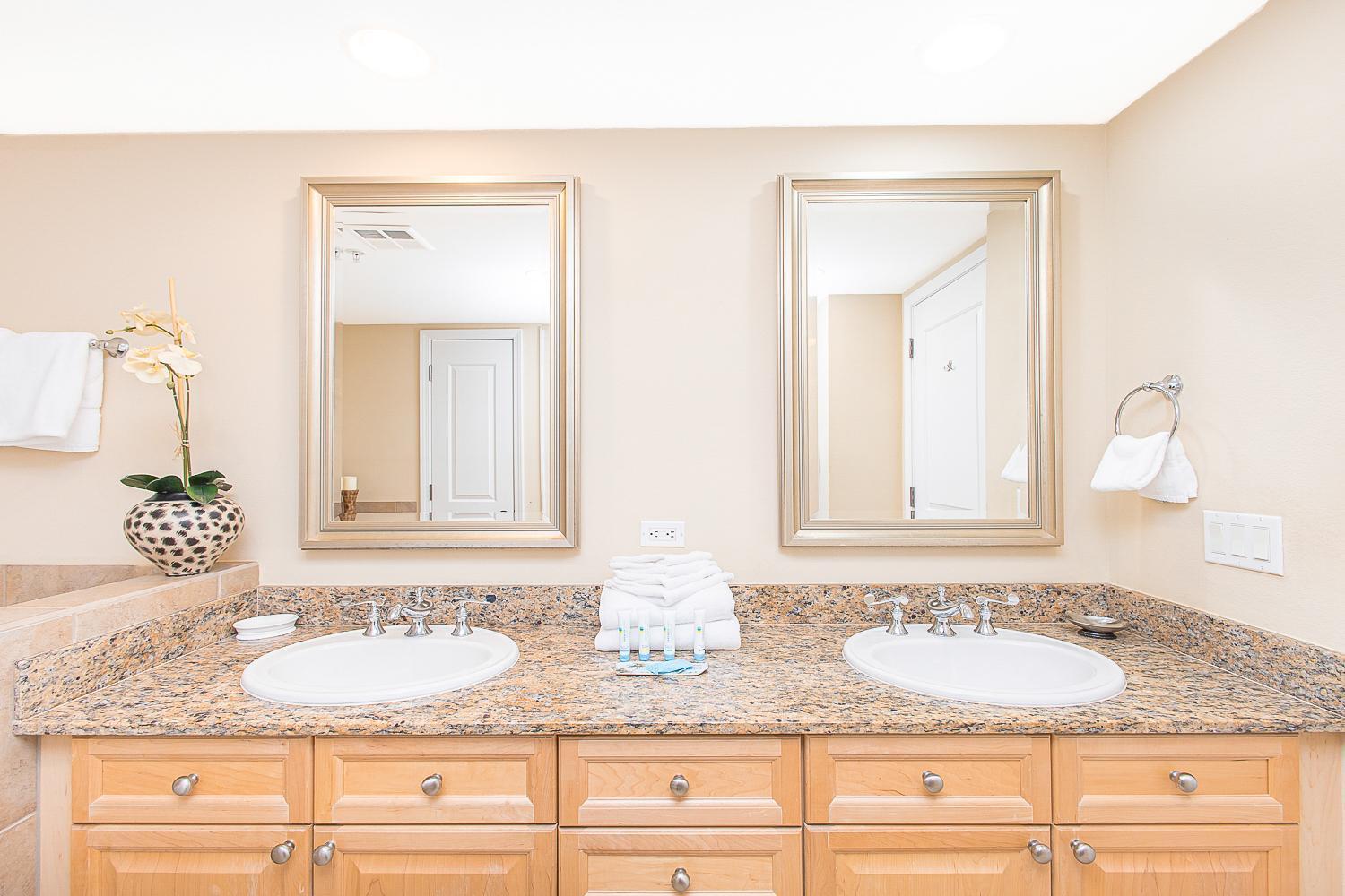 Aparthotel Oceanfront Tower 3 Gulf & Bay View 3-bedroom 18th Floor In Pensacola Pensacola Beach