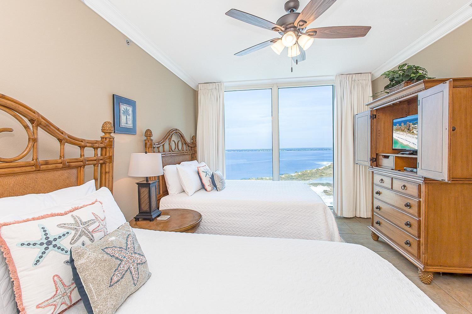 Oceanfront Tower 3 Gulf & Bay View 3-bedroom 18th Floor In Pensacola