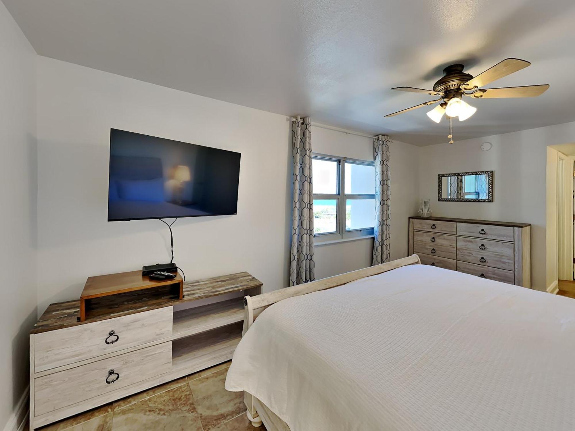 Regency Towers 801 West Pensacola Beach