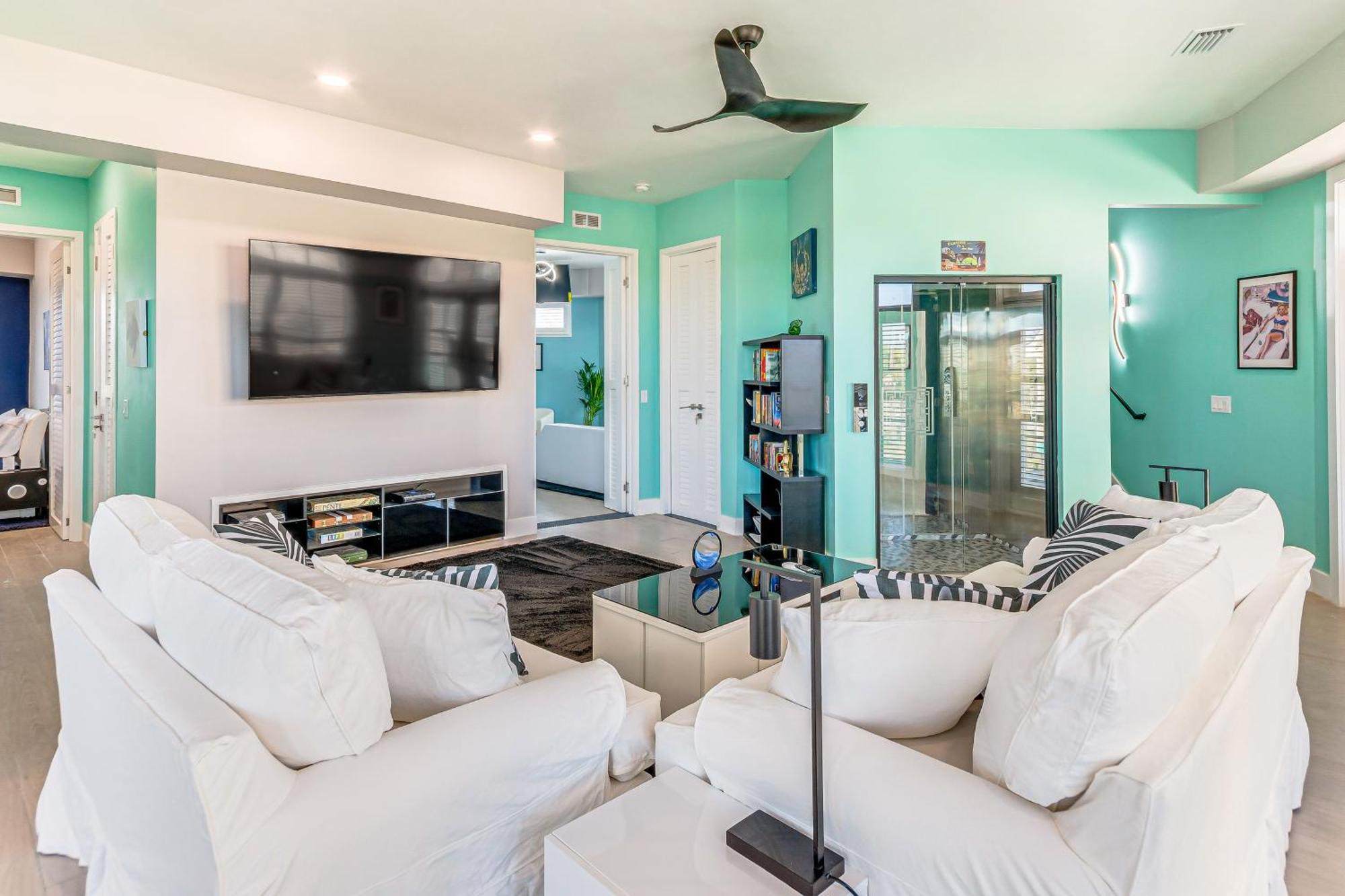 Walk Or Bike To Shore Pensacola Retreat! Pensacola Beach