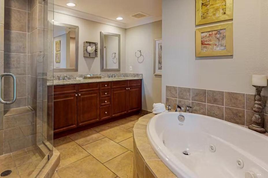 Club & Unit 1502 * Pensacola Beach
