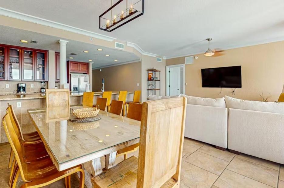 Club & Unit 1502 Pensacola Beach