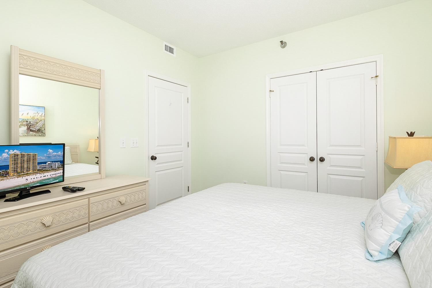 Emerald Isle Gulf Front 2b - 802 *