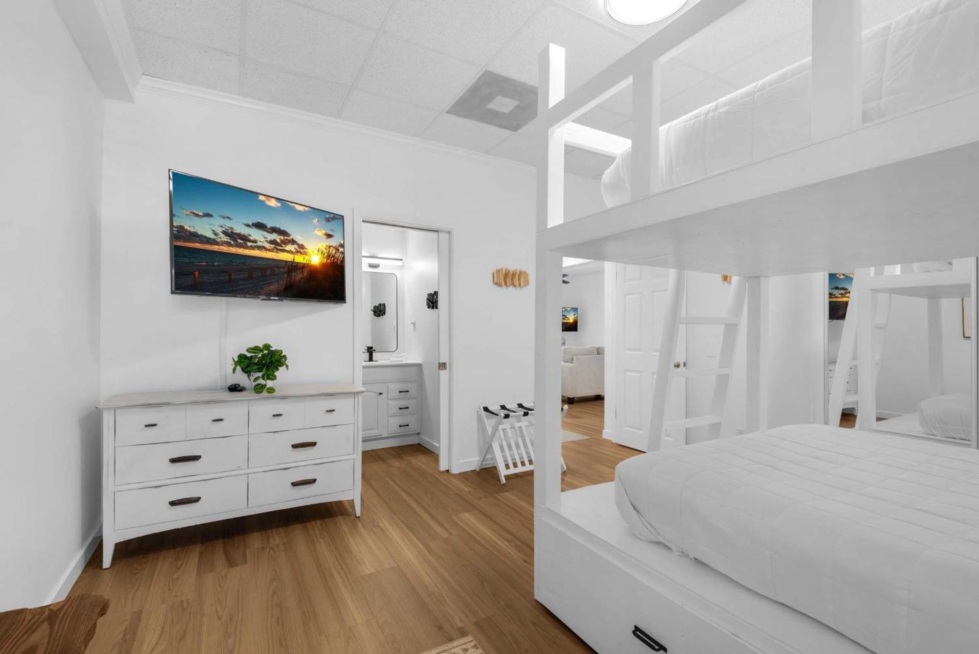 Sans Souci Unit 203
