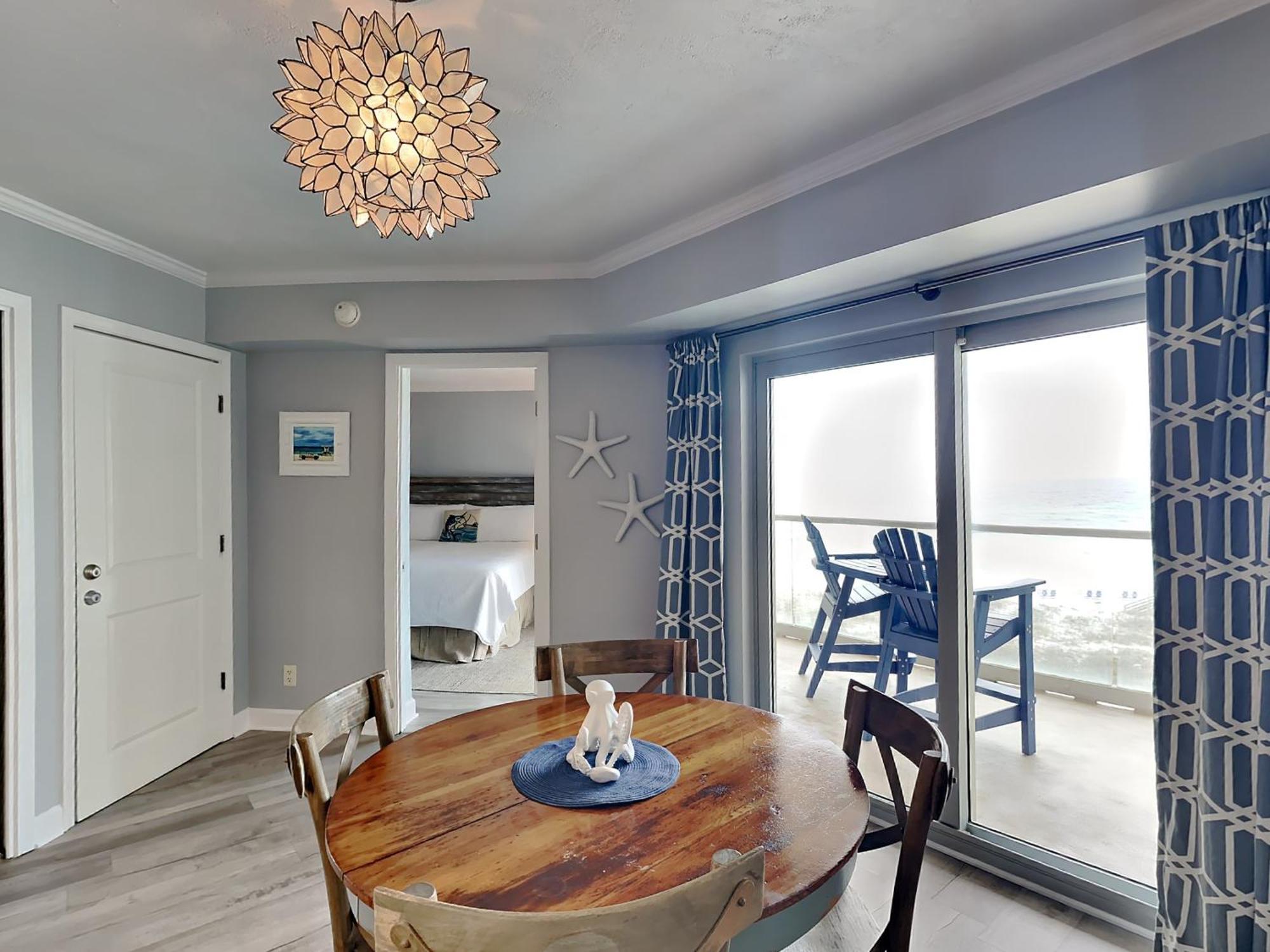 Regency Towers 506 East Apartment *
