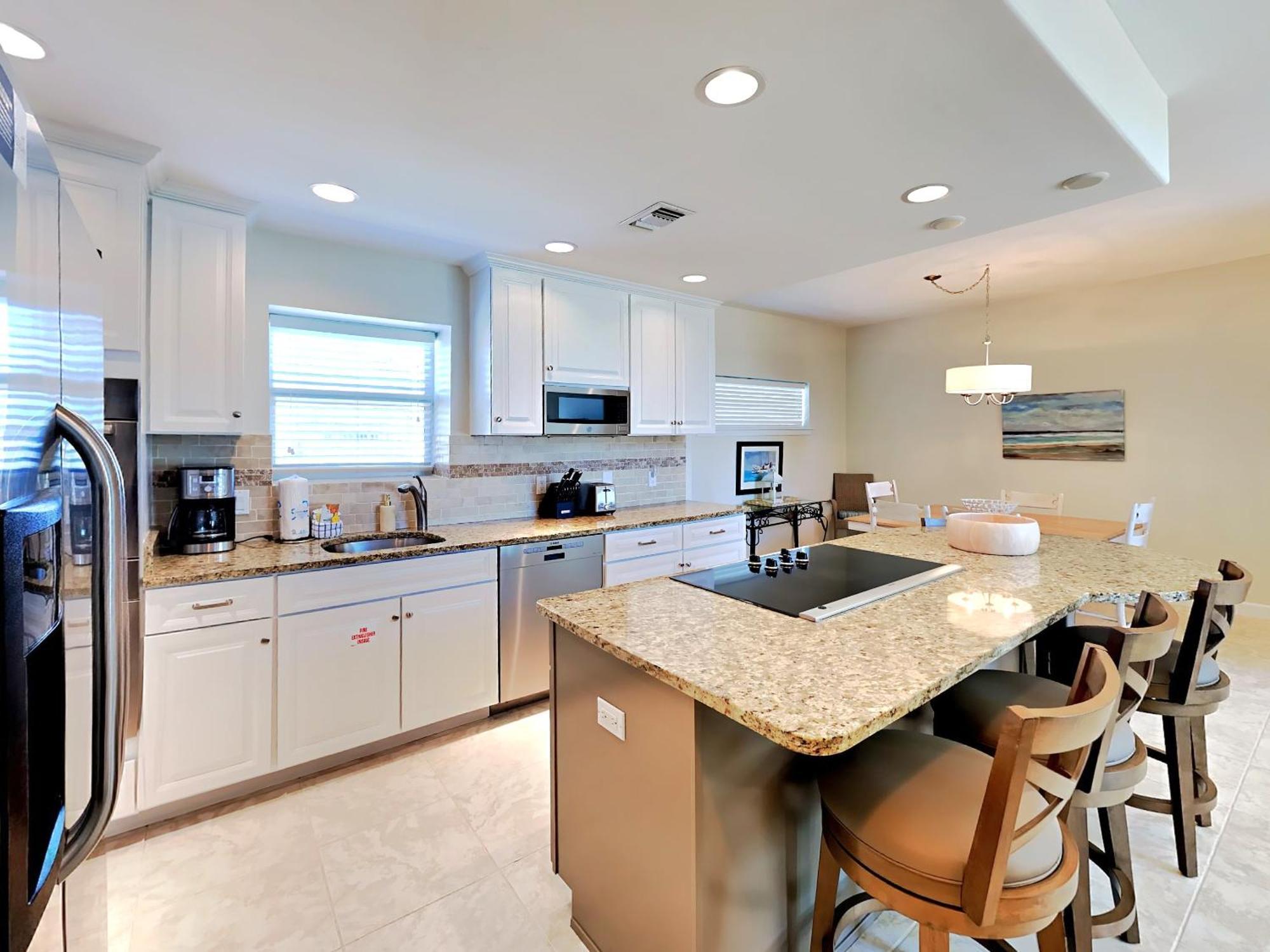 Awesome In Pensacola With Outdoor Swimming Pool And 3 Bedrooms *