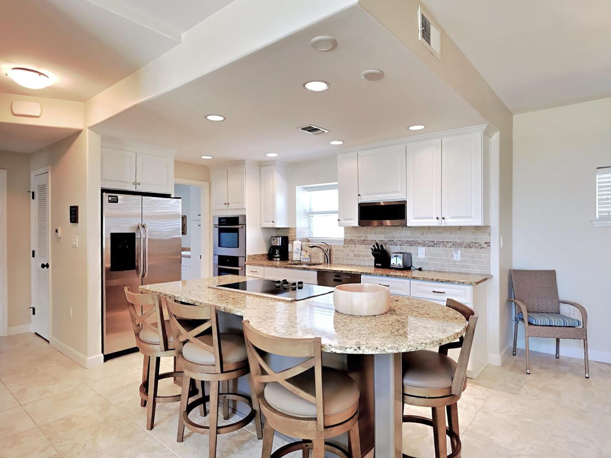 Awesome In Pensacola With Outdoor Swimming Pool And 3 Bedrooms Apartment *