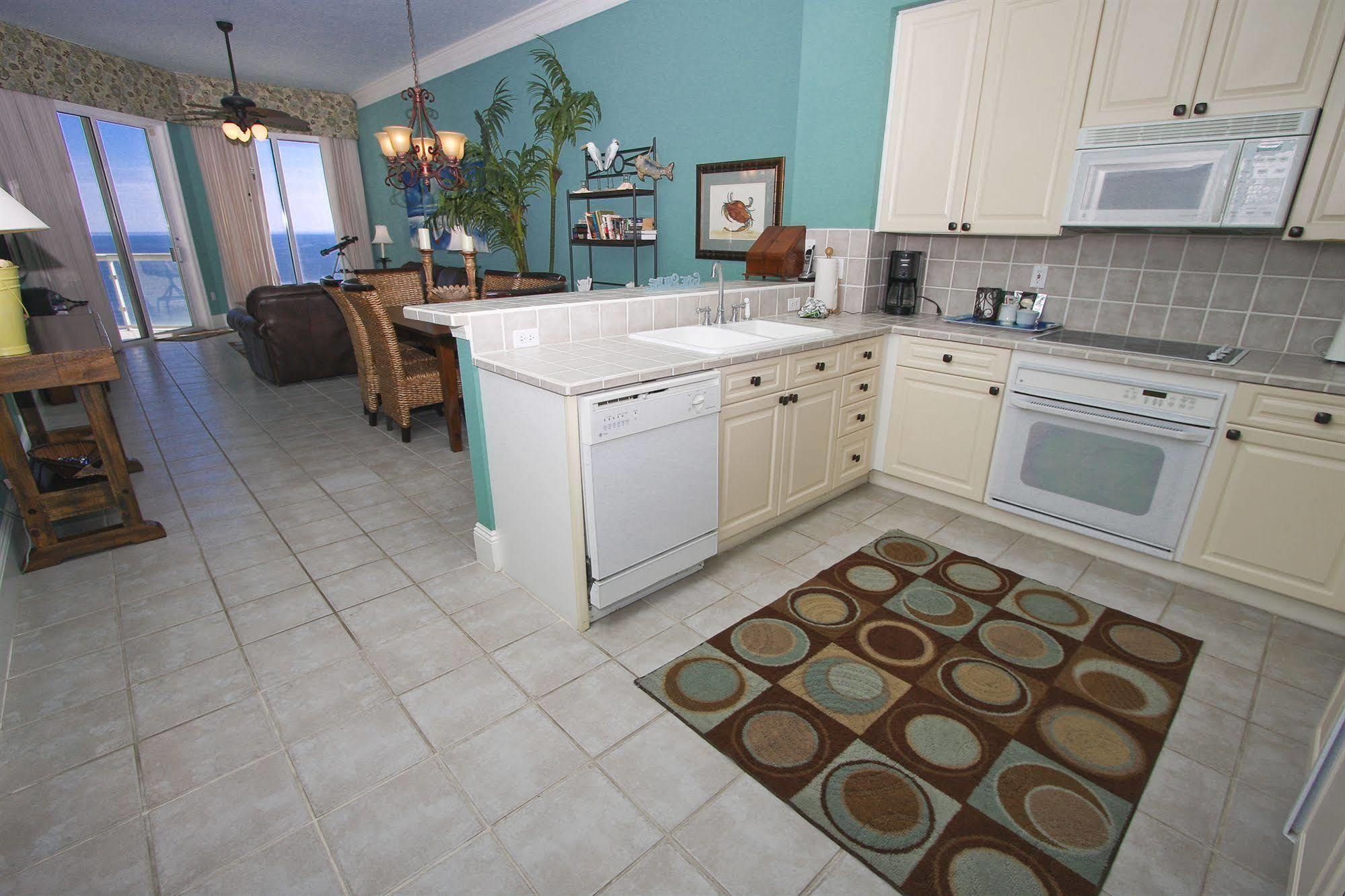 Aparthotel Emerald Isle 3*