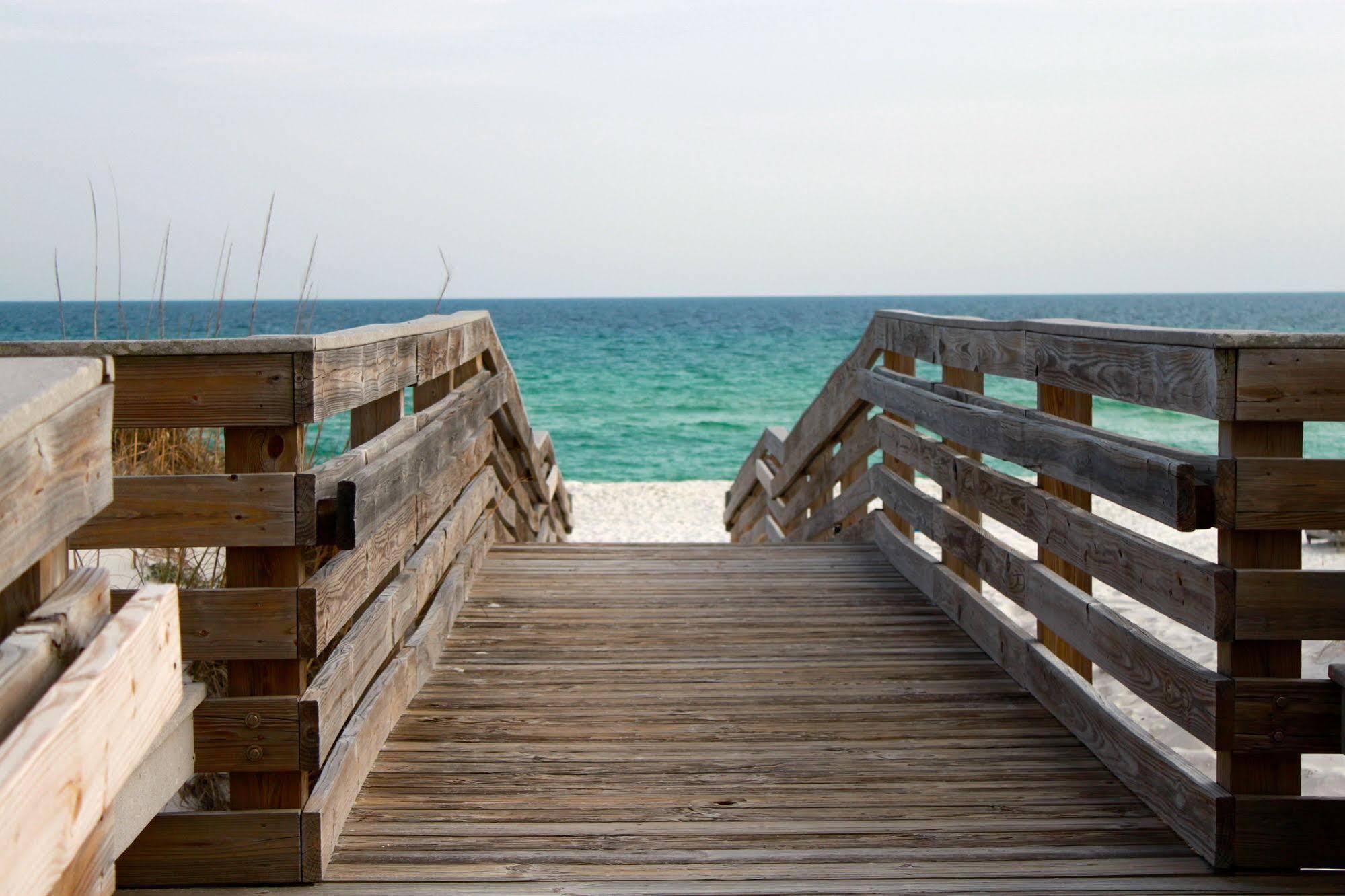 Aparthotel Emerald Isle 3*