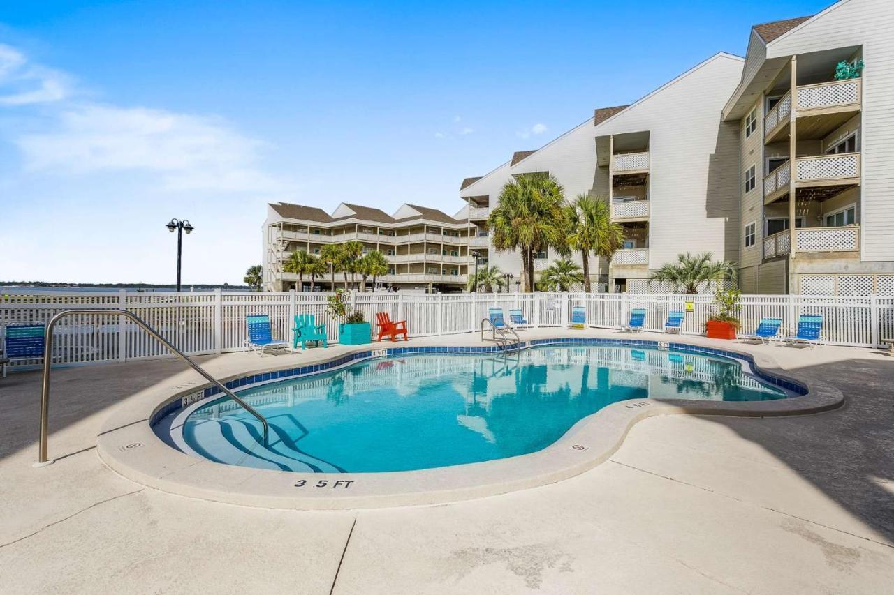 Baywatch A8 * Pensacola Beach