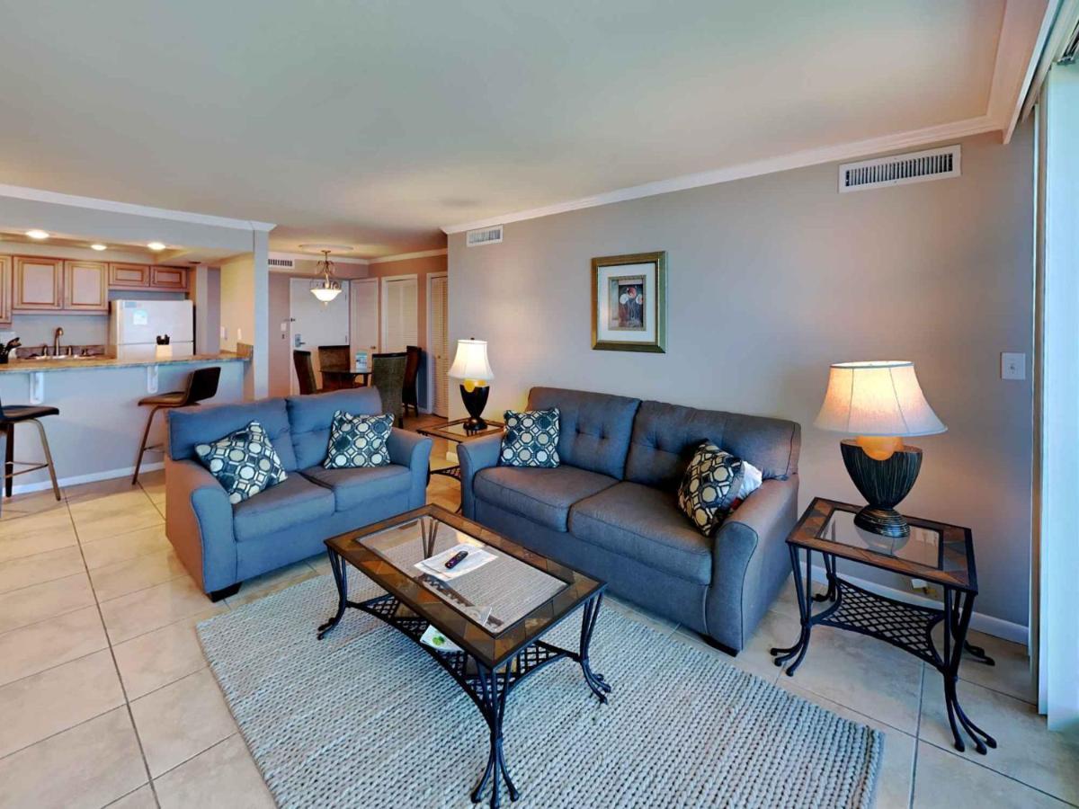 Sabine Yacht & Racquet #5c Apartment