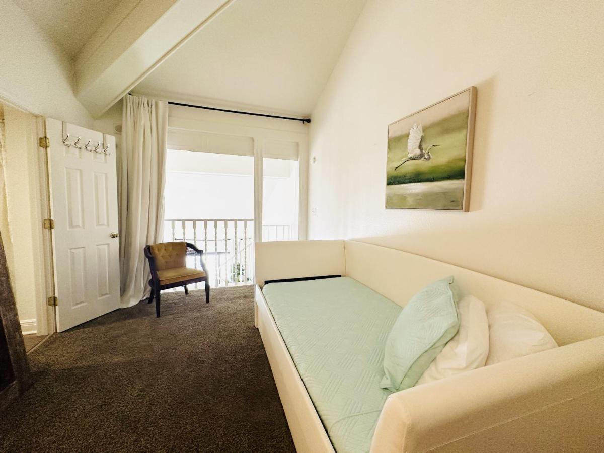 Gulf Front Penthouse *