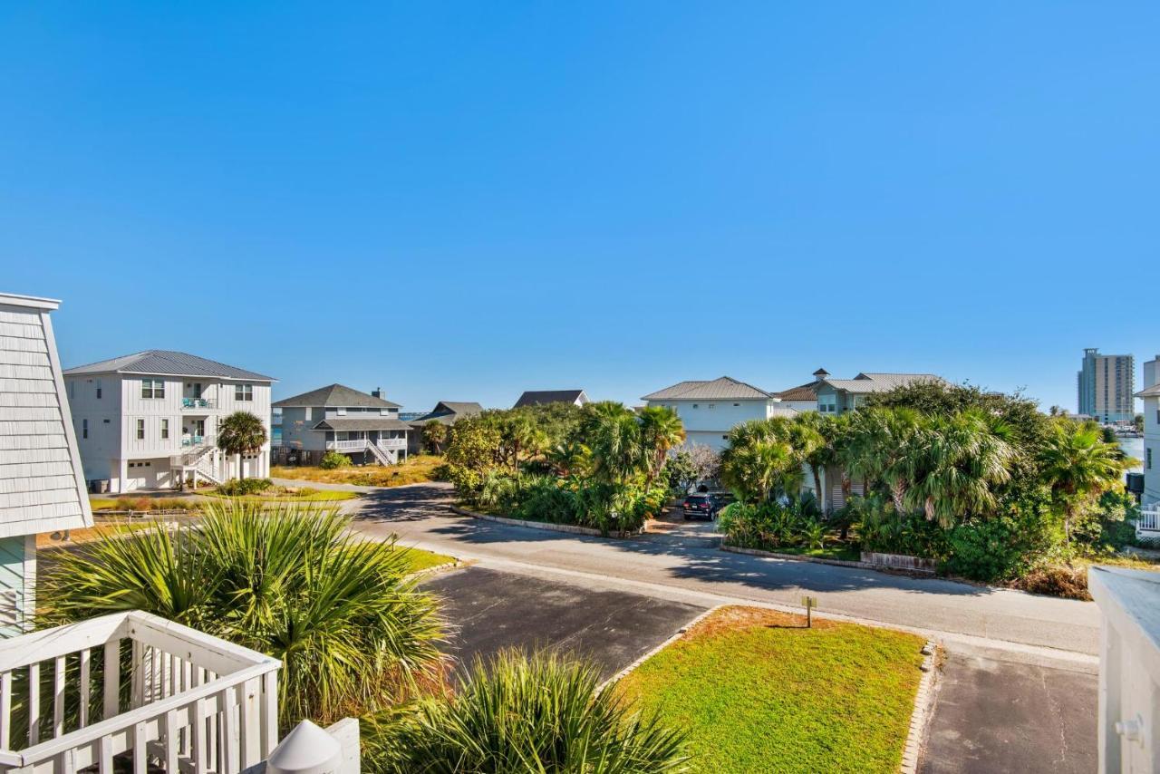 Boardwalk B2 * Pensacola Beach