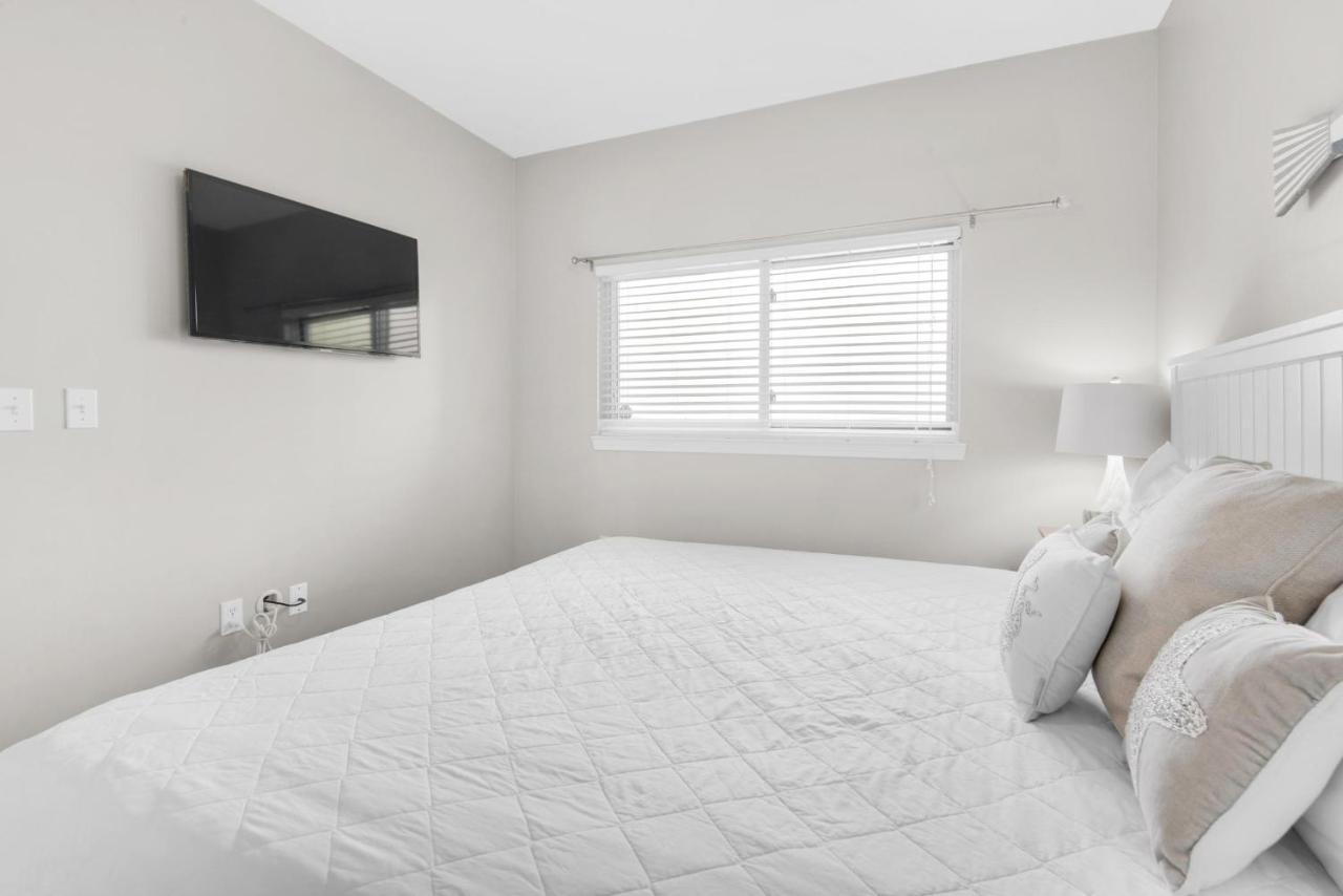 Holiday home Emerald Isle Unit 206 *