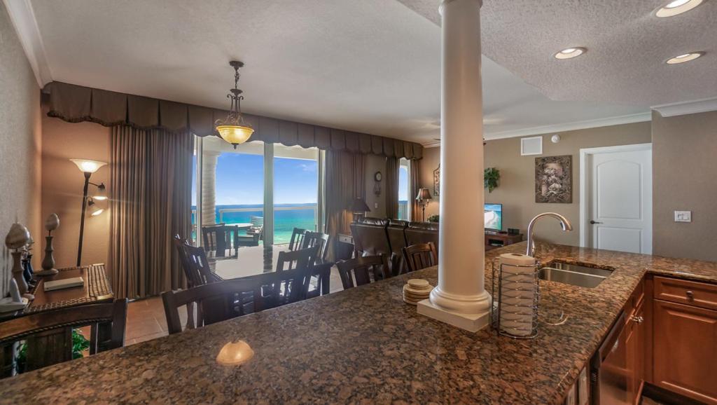 Apartment Club Gulf Front 3b - 1003 Pensacola Beach