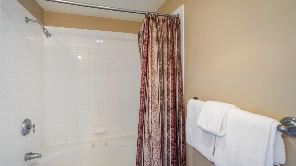 Apartment Emerald Isle Gulf Front 2b - 104 *