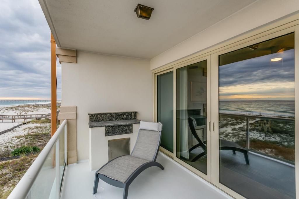 Club 1b - 204a Apartment *