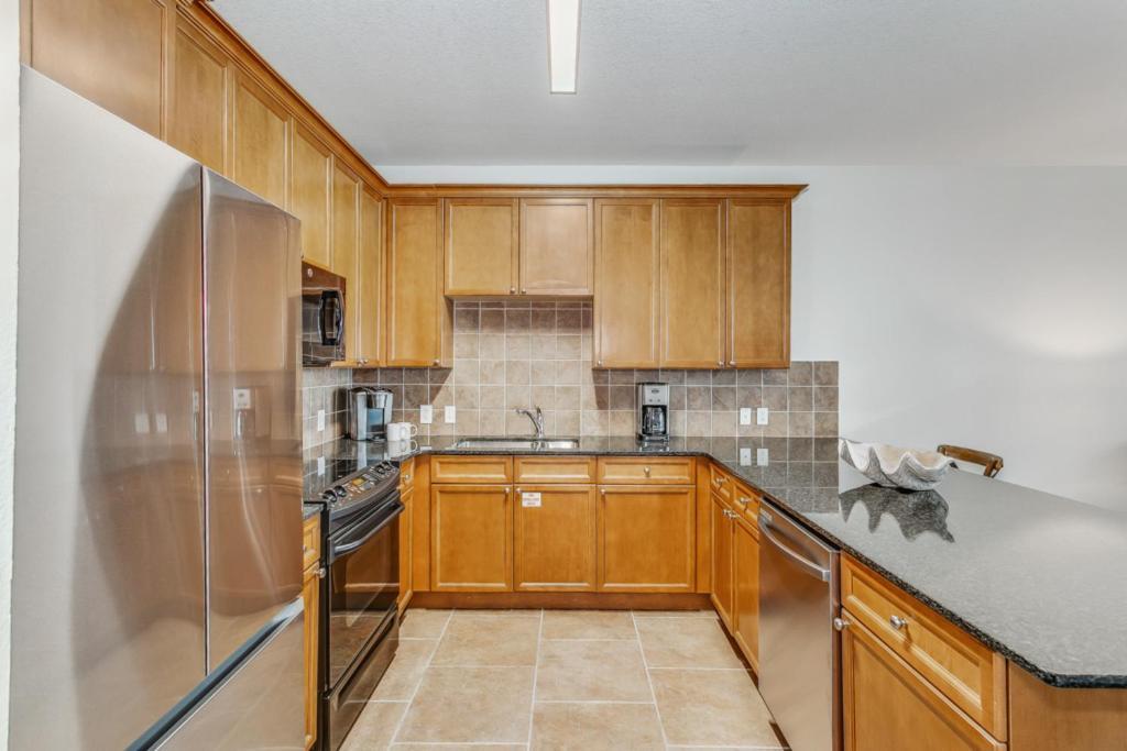 Club 1b - 204a Apartment