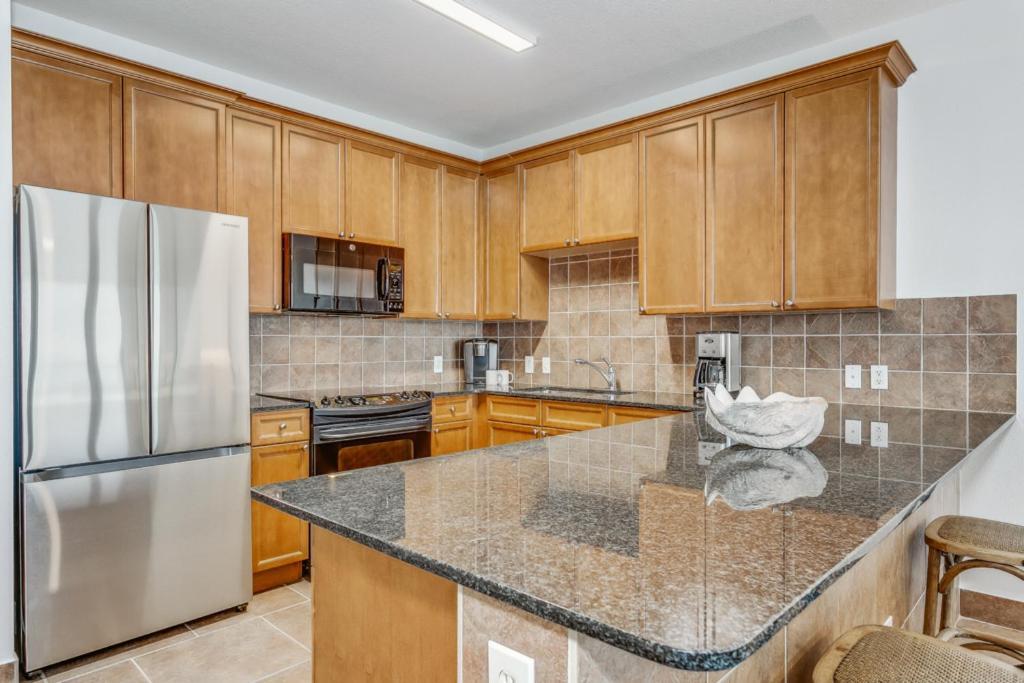 Club 1b - 204a Apartment *