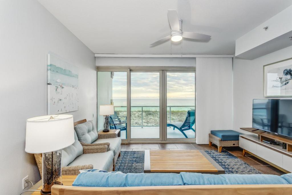 Apartment Club 1b - 204a
