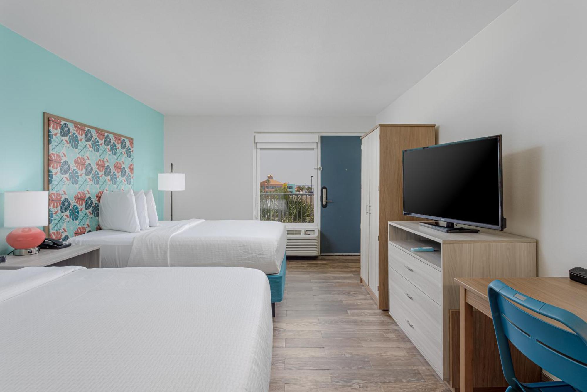 Surf & Hotel 2*