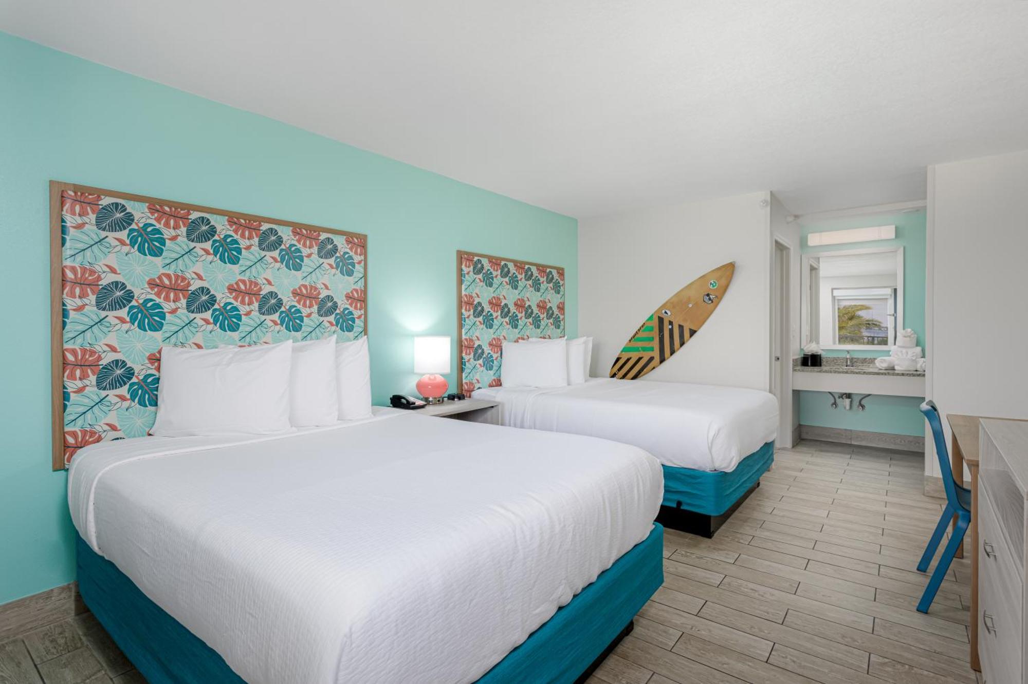 Hotel Surf & 2*